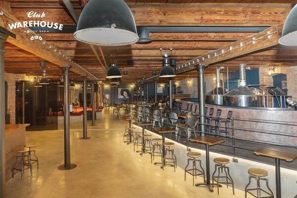 Club Warehouse foto 3