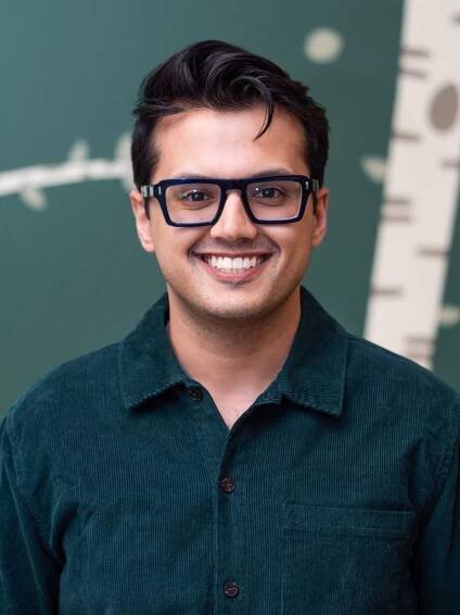 Dr Akbar Khan, DDS