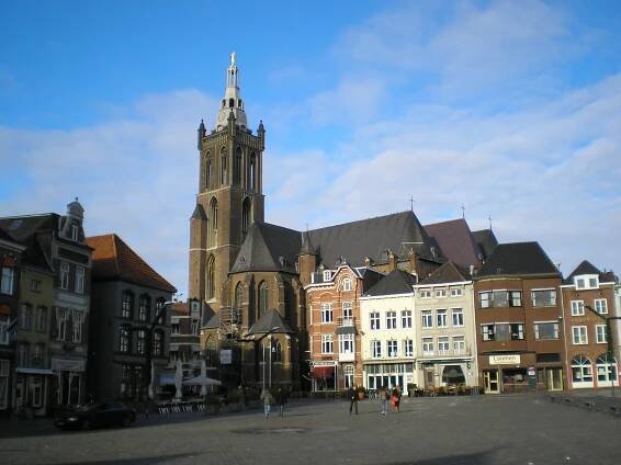 File:Sint-Christoffelkathedraal Roermond Nederland.jpg - Wikimedia Commons