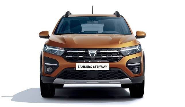 Dacia slibuje techniku Renaultu za nízkou cenu. Sandero a Logan přináší revoluci