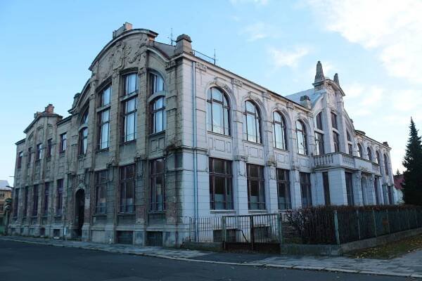 Prodej historického objektu o velikosti 1 464 m² v Krnově - REALCITY.cz 