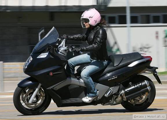 Piaggio Gilera GP 800