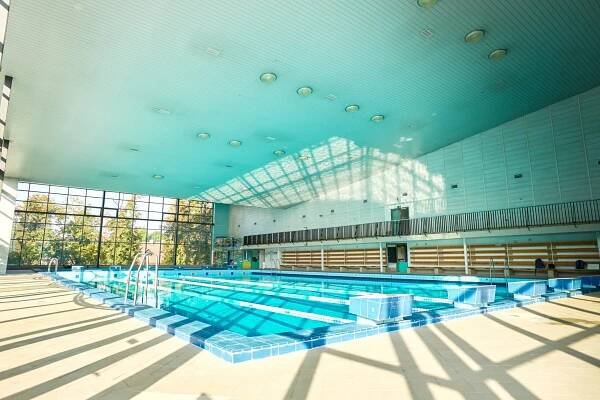 Plavecký a sportovní areál Hloubětín -