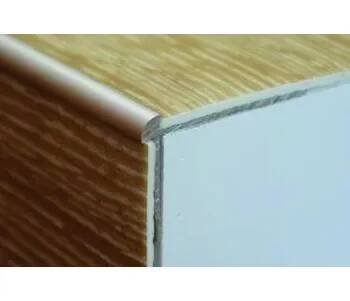 Schodová hrana pro vinylové podlahy do 3mm Profil Team 38x25mm 1,2m šampaň