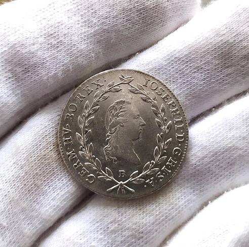 Stříbrný 20 Krejcar Josef II. 1784 B, minc. Kremnice - TOP!