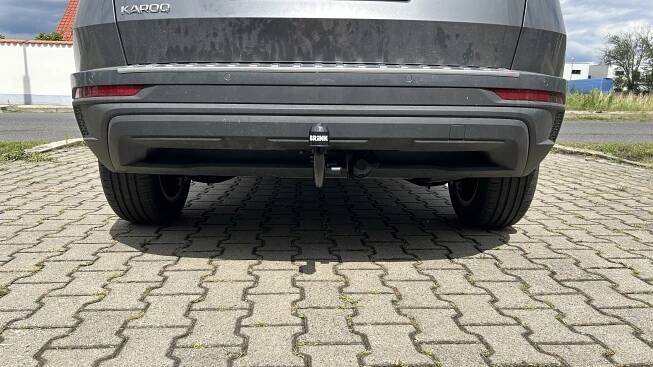Škoda Karoq rok výroby 2023 - tažné zařízení BMA Brink + 7 pin Erich Jaeger - fatomas.cz