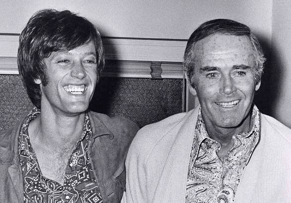 Peter Fonda on the Pain of Losing His Mom to Suicide — and How He Reconciled with His Dad Henry