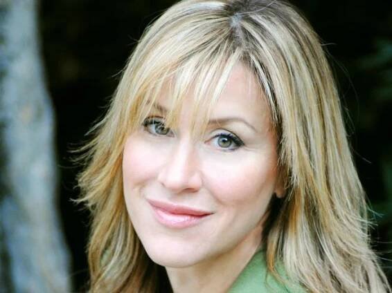 Lisa Ann Walter