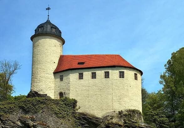 Soubor:Castle Rabenstein 1 (aka).jpg – Wikipedie