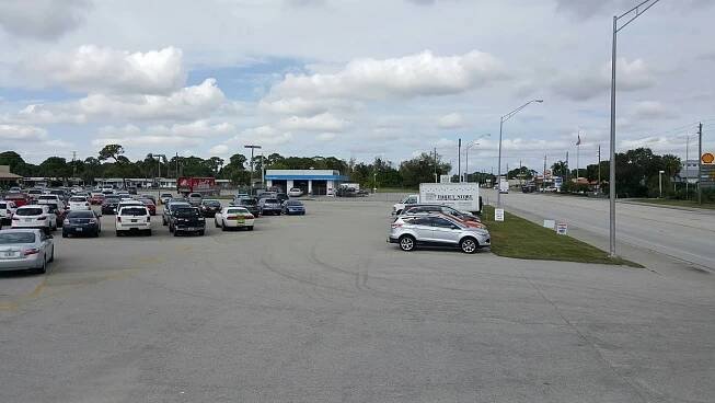englewood-plaza-fl-4