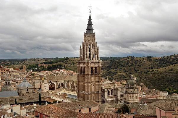 Smarthistory – Spanish Gothic cathedrals, an introduction 