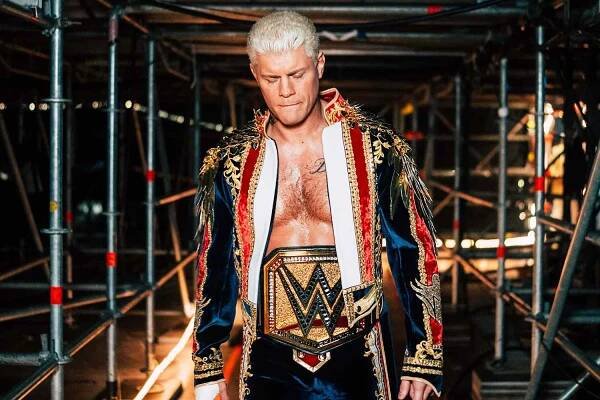 What Goes on Behind-the-Scenes at the WWE? 11 Biggest Bombshells from WWE: Unreal