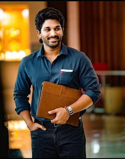 Allu Arjun Hd Blue Shirt Wallpaper