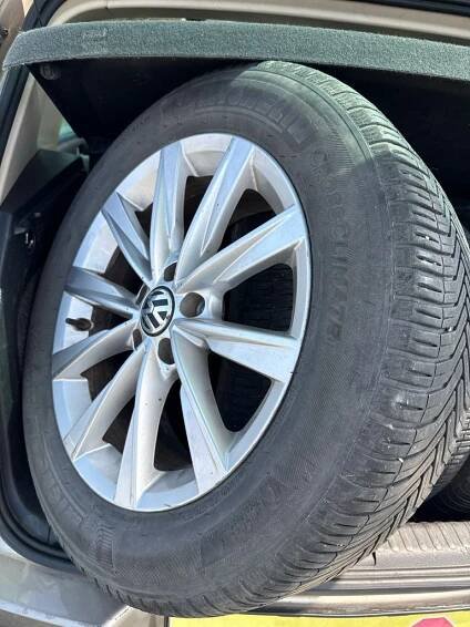 Volkswagen Tiguan 2.0 TDI SERVISKA NEHAVAROVANÉ