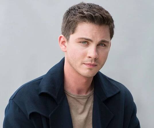 Logan Lerman Biography - Facts, Childhood, Family Life & Achievements