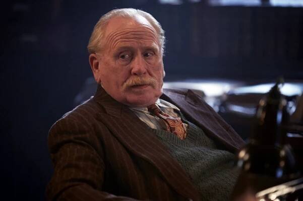 SS-GB: Hitler v Británii - Epizoda 1 - Z filmu