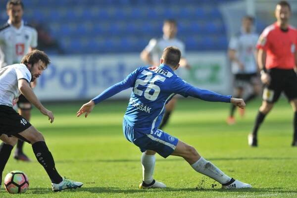 Plzeň ve šlágru podzimu porazila Spartu, Liberec děkuje Bartlovi