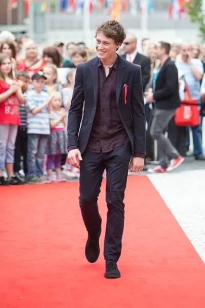 George MacKay