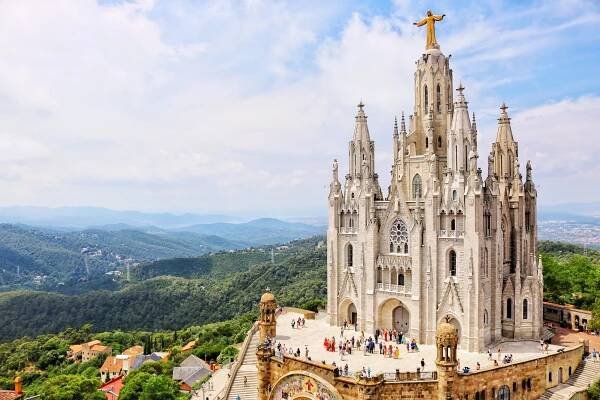Barcelona Instagram Spots — Helena Bradbury