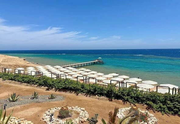 Sirena Beach Resort & Spa
