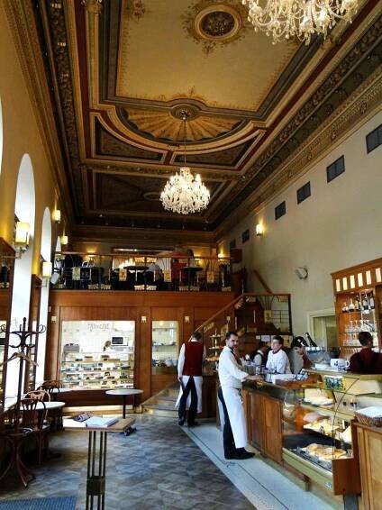 Restaurace CAFÉ SAVOY