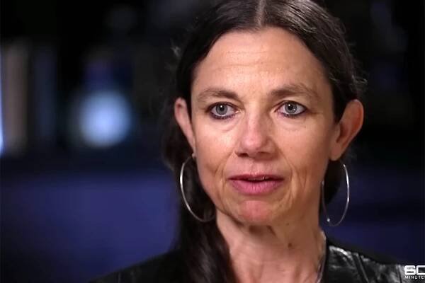 Justine Bateman Defends Her Decision to Age Naturally: 'My Face Represents Who I Am. I Like It'