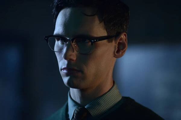 Gotham - Hořká pilulka - Z filmu - Cory Michael Smith