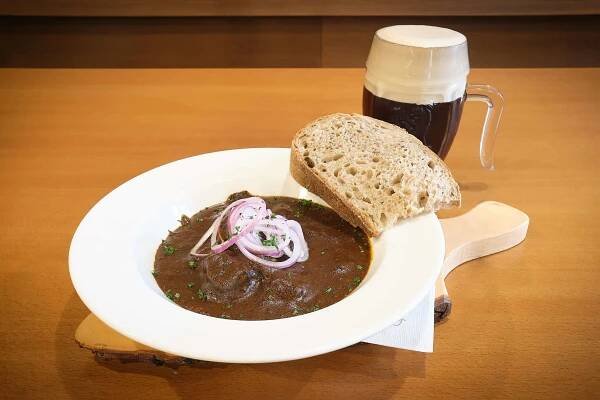 Plzeňská restaurace U Sedlerů │Praha, Karlovo náměstí