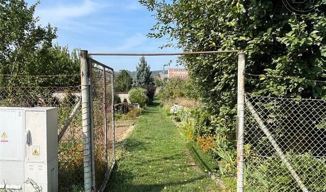 Prodej zahrádky 266m2, s chatkou, Otrokovice | Reality.iDNES.cz 