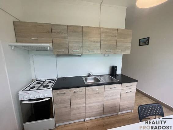 Pronájem bytu 2+1 s balkonem v Jihlavě, nájem byt 2+1 balkon Jihlava | Název RK