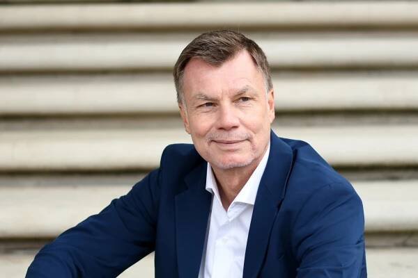 „Helmers Heldentour“ live in Freudenstadt - Fußball-Talk am 25. November mit Thomas Helmer, Mario...
