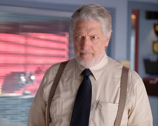 Schooled - Lainey's All That - Z filmu - Clancy Brown