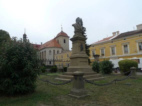 Libochovice : L