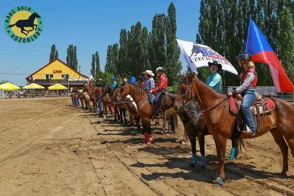 Zažijte westernový den na závodech koní na Ranči Dalu