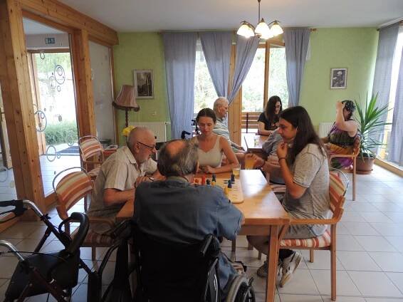 Gymnázium Na Zatlance v Domově - Dům seniorů Kdyně