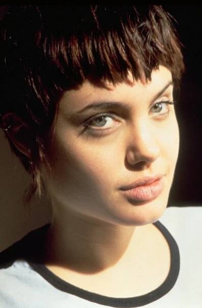 Nebezpečná síť - Promo - Angelina Jolie