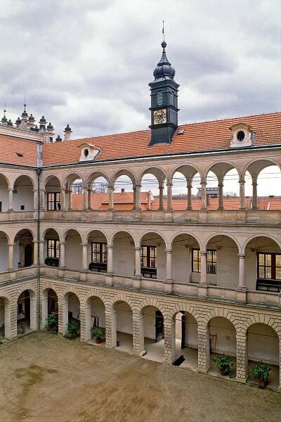 Státní zámek Litomyšl - Architektonické památky - Hrady, zámky, tvrze, paláce - Pardubický kraj - Litomyšl