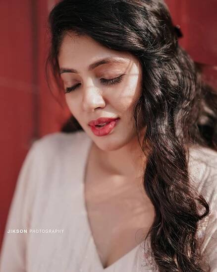 Veena Nandakumar Hot and Bold 50+ Photos Will Blow Your Mind Away 25