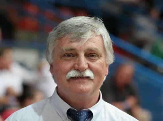 Manfred Hofmann (Handballspieler)