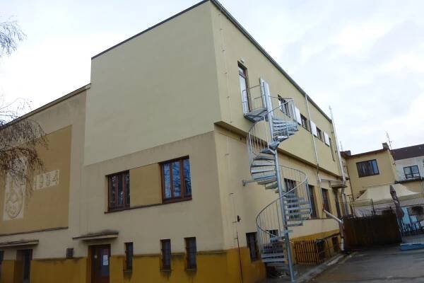 Rekonstrukce sokolovny na plzeňské Doubravce je hotová