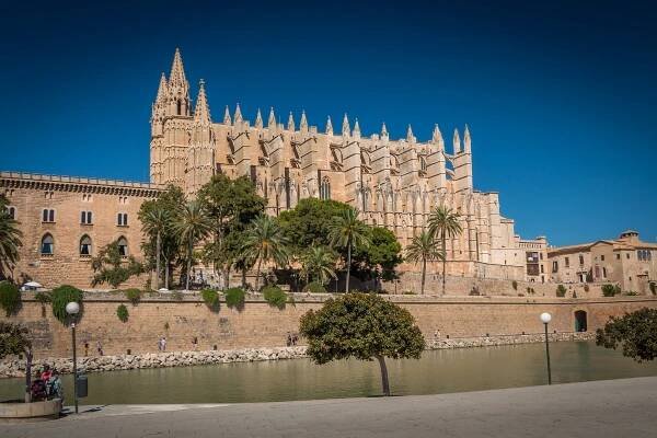palma-1715686_1920