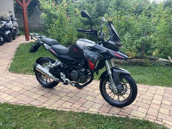 Benelli TRK 251