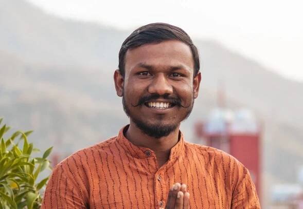 Best Yoga Teacher Training In Rishikesh, India | Best Yoga School in India