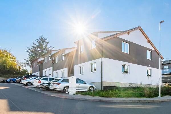 Byt 4+kk s vlastním parkovacím místem ve Vochově | Reality.iDNES.cz 