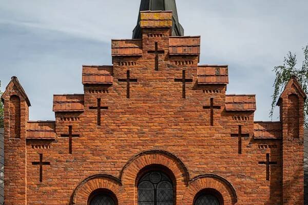 Cervenykostel6-min.jpg