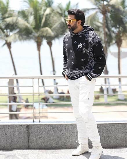 Abhishek Bachachan - Personal Life