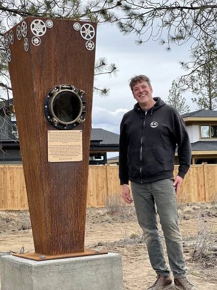 New public art installed in Discovery West neighborhood