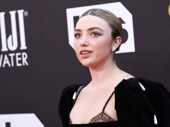 Girl Haunts Boy starring Peyton List and Michael Cimino coming to Netflix in October