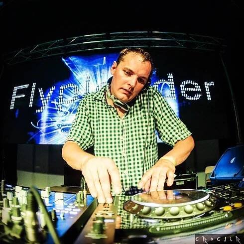 Flyplender’s avatar