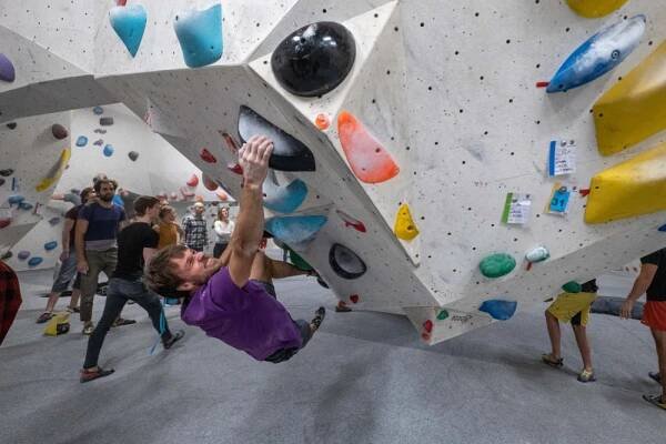 Závodní duch se vrací na Boulder Point. Pohltí zkušené lezce, nadšence i děti